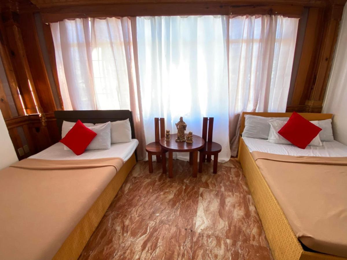 Twentyfour- Seven Transient House Bed and Breakfast Baguio City Buitenkant foto