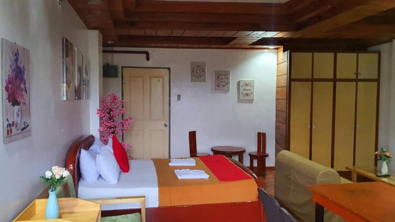 Twentyfour- Seven Transient House Bed and Breakfast Baguio City Buitenkant foto