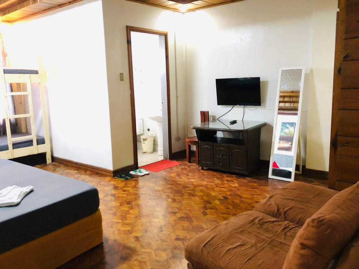 Twentyfour- Seven Transient House Bed and Breakfast Baguio City Buitenkant foto