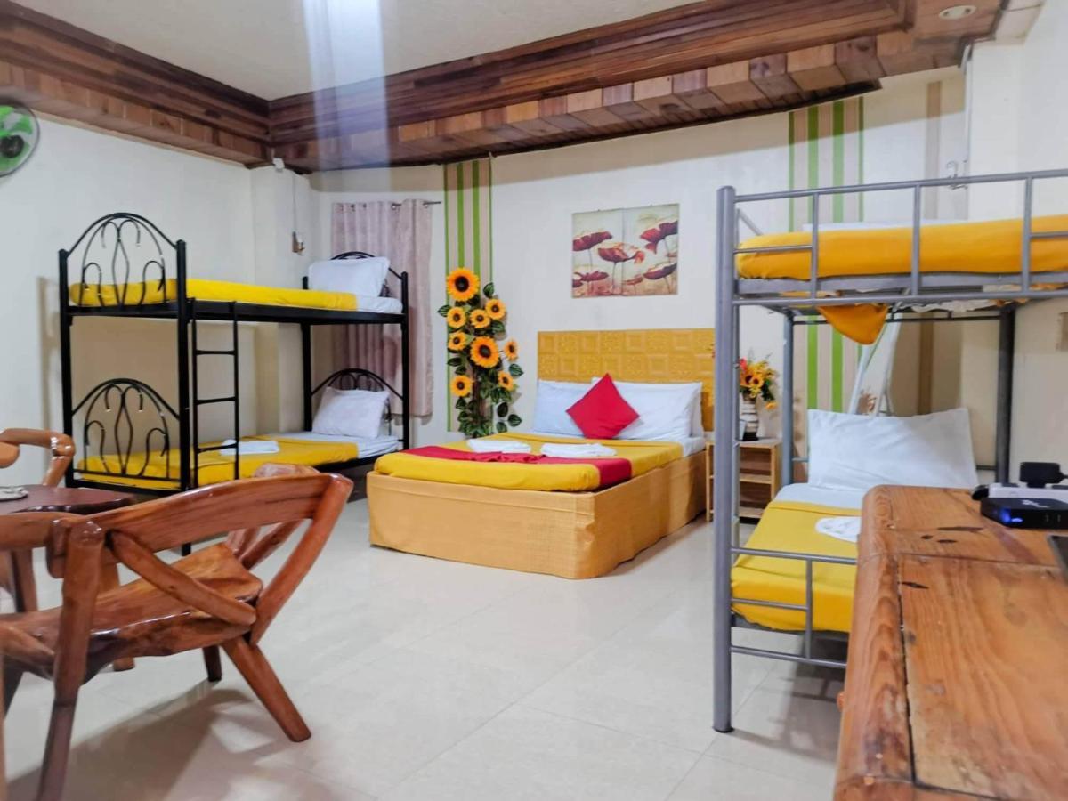 Twentyfour- Seven Transient House Bed and Breakfast Baguio City Buitenkant foto